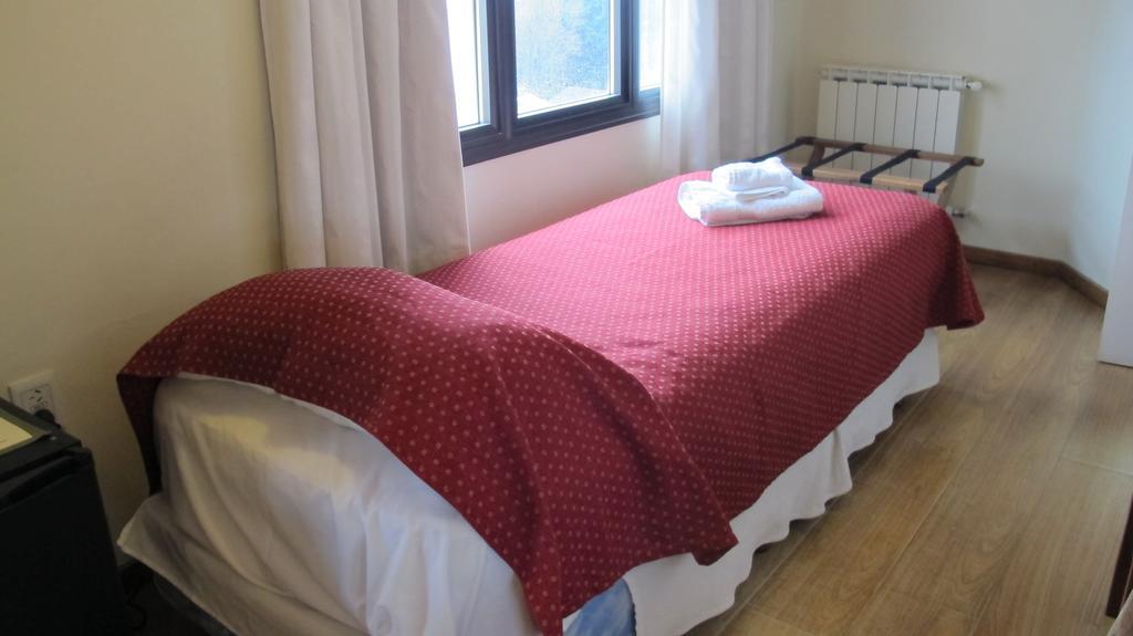 Cambria Hotel San Carlos de Bariloche Room photo